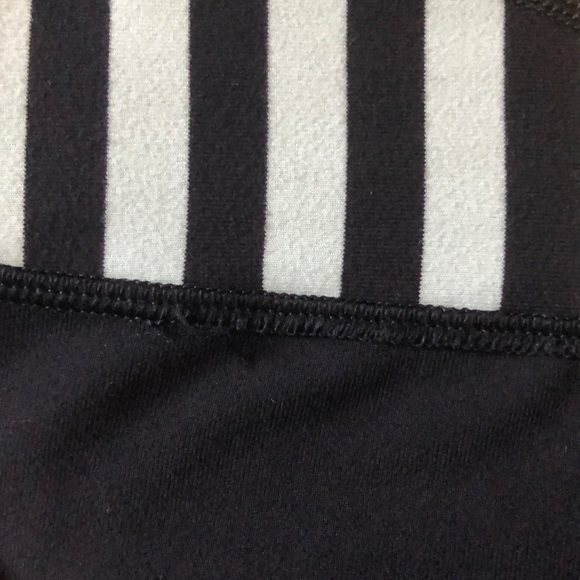 Lululemon black leggings - Picture 3 of 4